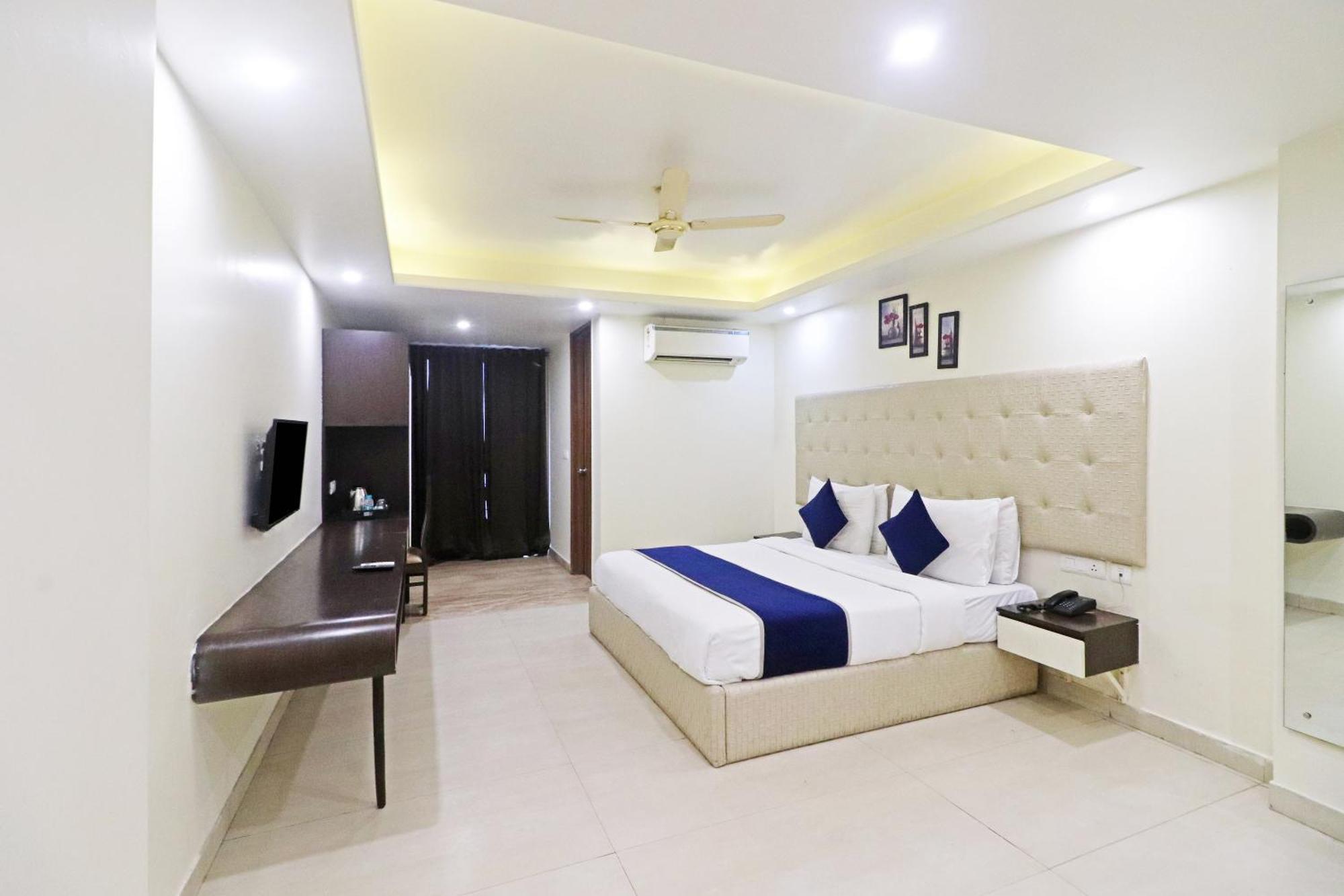 Hotel The Archer Artemis Hospital Road Sector 52 Gurgaon Exterior foto