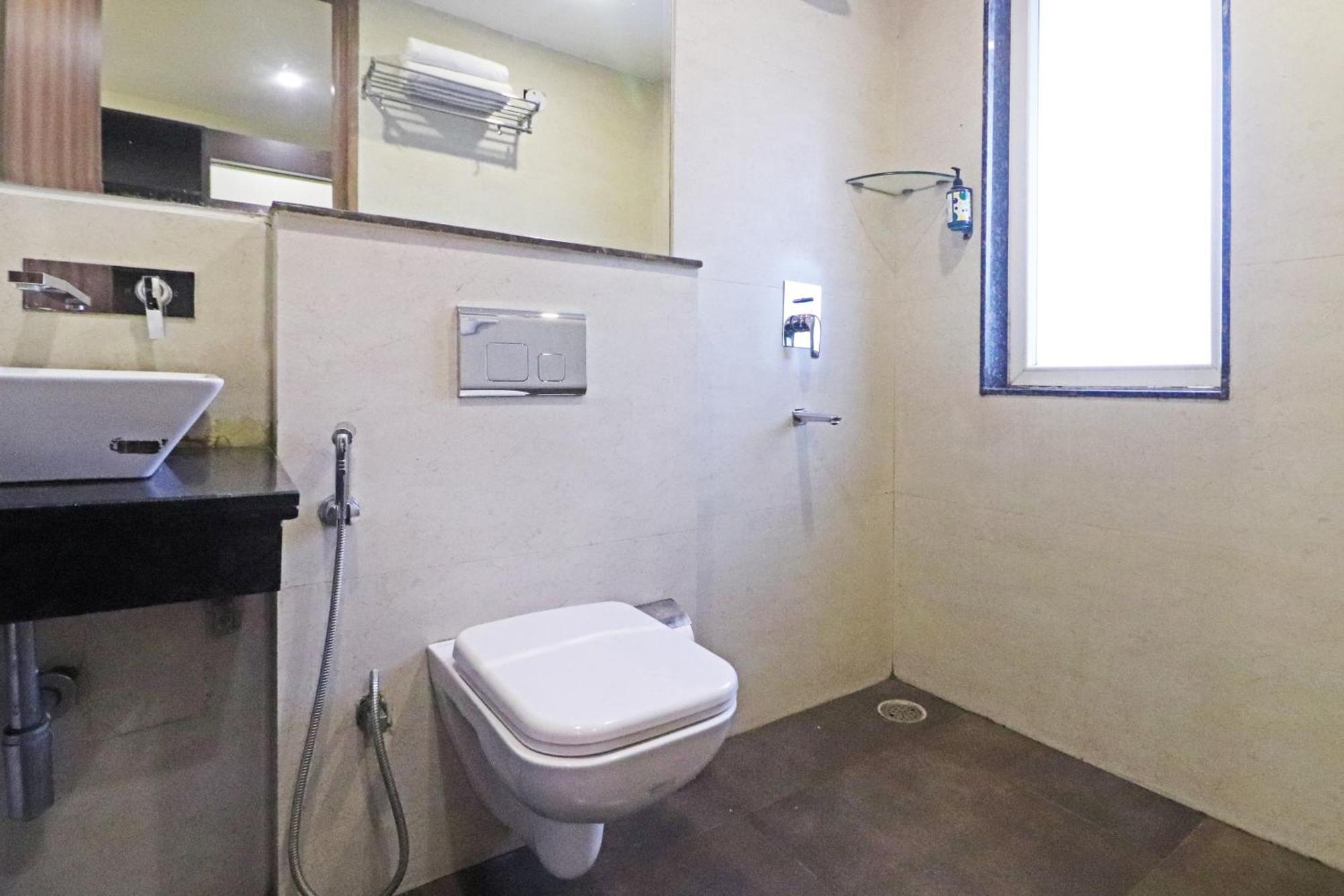 Hotel The Archer Artemis Hospital Road Sector 52 Gurgaon Exterior foto
